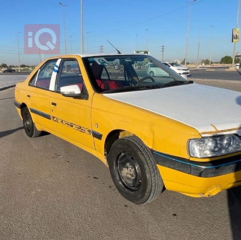 Peugeot 405
